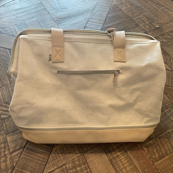 BEIS Bags Beis Weekender Bag Poshmark